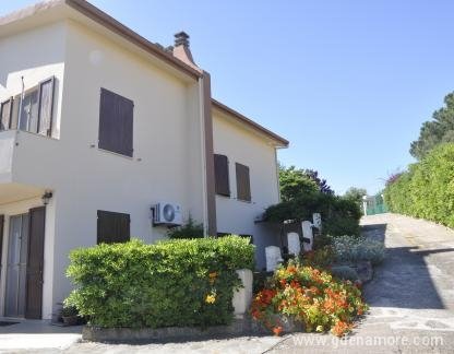 Lubagnu Vacanze Holiday House, privat innkvartering i sted Sardegna Castelsardo, Italia - vista gen